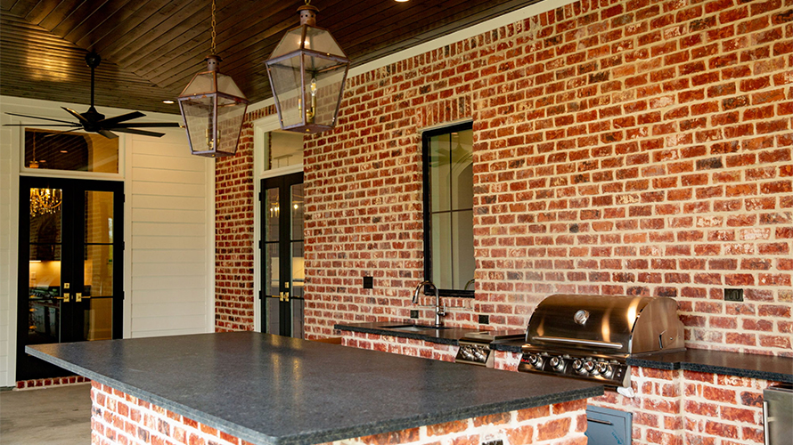 Creating a Backyard Oasis: Landscaping Ideas for Summer